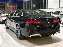 بي ام دبليو i5